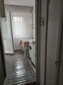 De inchiriat 2 camere semidecomandate Micro 38 stradal.