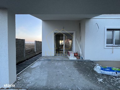 Duplex cu 4 camere despărțit prin camera tehnica | Mosnita Noua