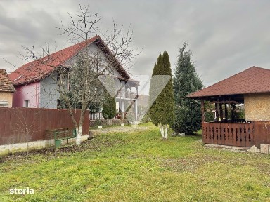 Casa 5 camere 175 mp, demisol pod si teren 820 mp - Cartisoara Sibiu