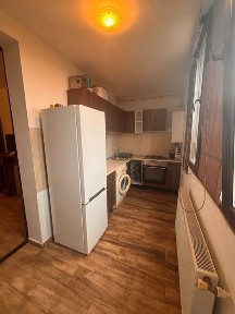 Inchiriez apartament cu 2 camere