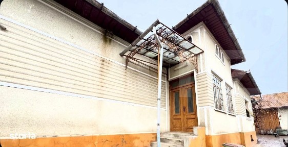 Casa trainica, Ighiu, pe 1252 mp de teren - spatiu si stabilitate