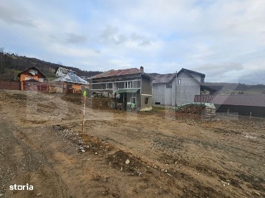 Casa cu 4 camere, demisol şi teren 300 mp, Mihoeşti, Campeni