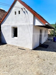 „Casa accesibila in Aiud - 2 camere, zona linistita, potential mar