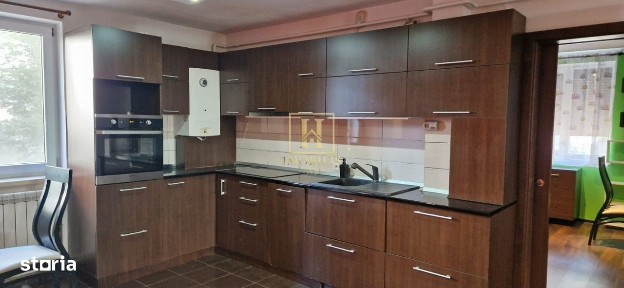 Apartament 3 camere mobilat+garaj Cartier Tei Piatra Neamt 120000 euro
