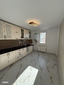 Vand apartament cu 3 camere decomandat