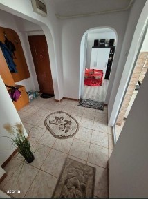 Vand apartament 4 camere calea calarasilor ciocarlia