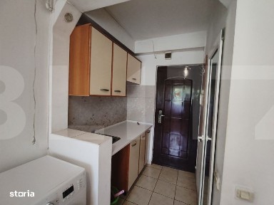 Garsoniera -pozitie excelenta, pentru investitie - mobilata si uti