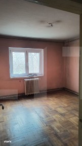 Apartament de vanzare cu 2 camere,in zona buna,linistita