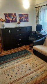 PROPRIETAR Ap 2 cam dec.et 2 din 3 in vila.