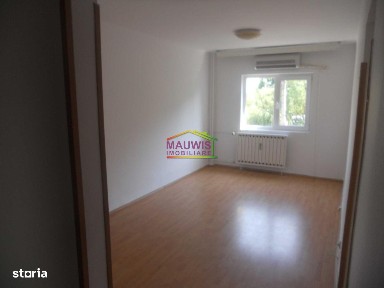 Inchiriez ap. cu 3 camere In Pipera - Strada Avionului de la 1.0