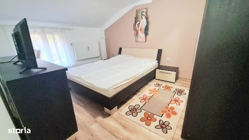 Dau în chirie casă 3 camere curte comună-Ultracentral