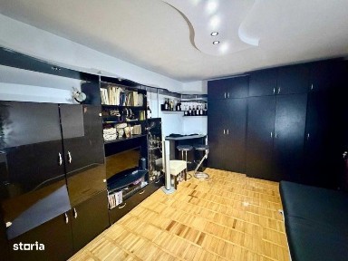 Apartament cu 2 camere, decomandat, pe Strada Cugir