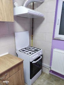 camera la curte de inchiriat