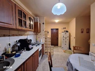 Apartament cu o camera, parcare, balcon, zona Florilor