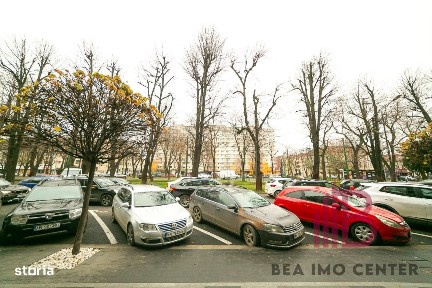 Apartament 3 camere, renovat complet, etaj 1, B-dul Revoluției