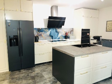 Vilă P+1, ultracentral- Vânzare sau închiriere pe termen lung