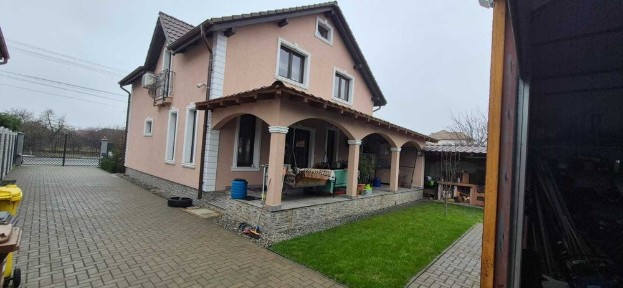 Casa/vila cu 4 camere de vanzare in Gai, Arad