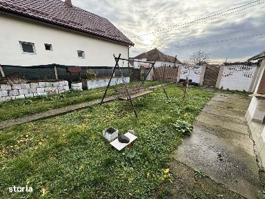 Casa 4 camere + 764 mp teren Lazuri