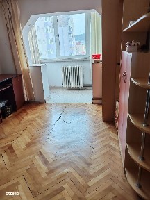 Apartament 3 camere decomandat, zona Crinilor