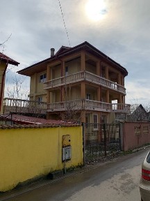 Mogosoaia Vila P+2 300m plus 300m teren Garaj 2 loc. Terase mari 110m.