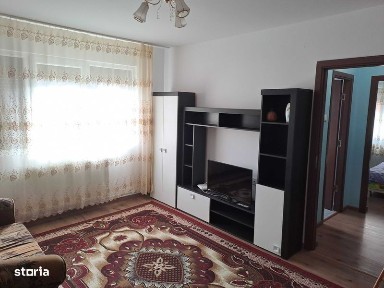 Inchiriez apartament