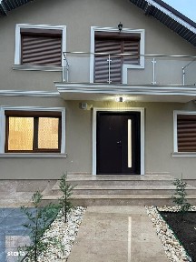 Casa individuala Tunari | Curte libera 200 mp