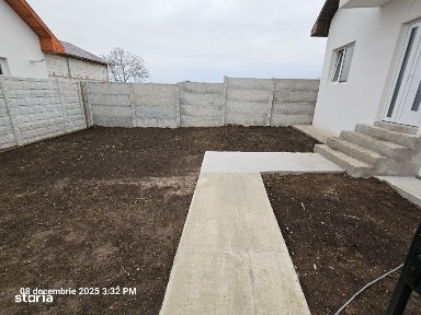 Vila in centrul localitatii Lumina
