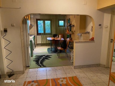 Inchiriez apartament