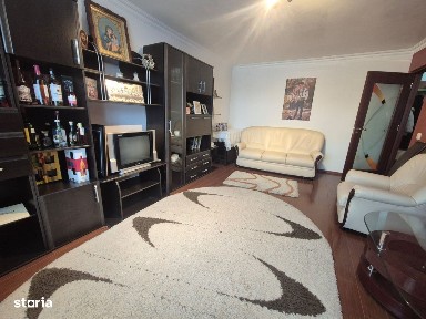 Apartament 3 camere Obcini de vanzare