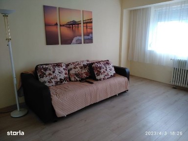 Apartment 3 camere cu 1 loc parcare