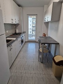 Apartament 3 camere - TITAN | Postasului | 700 EUR