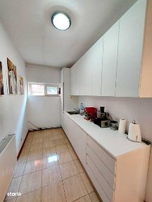 Inchiriere Vila Spatioasa cu o Curte de 340 mp Birouri Depozit Afacere