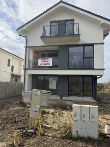 Vand apartament 3,4 camere