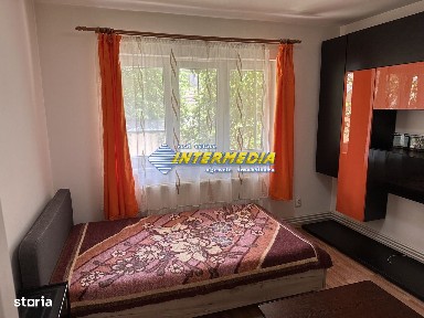 De inchiriat garsoniera in Alba Iulia zona Cetate-Closca mobilata si