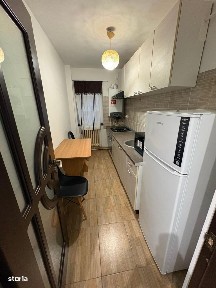 1 camera decomandat arcu 35 mp mobilat si utilat complet 400 euro