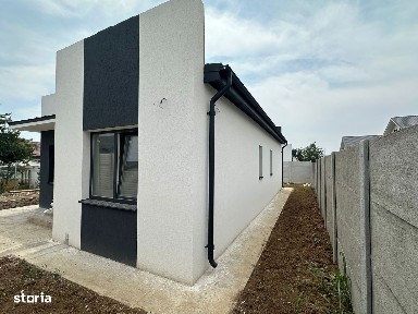 Casă de vânzare în stil mediteranean - Eleganță, lumină și rafinament