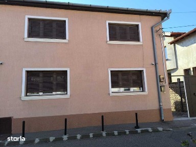 Casa cu etaj de vanzare zona Stadion- Olosig