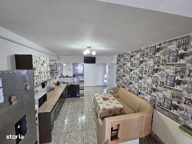 Inchiriez ap cu 3 camere Raiffeisen Orizont