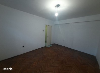Apartament 2 camere Central, 50 metri, etaj parter Cod:158252