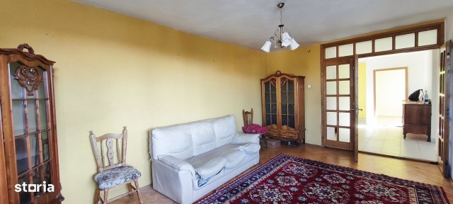 Ap. ultracentral, 4 camere, 2 bai, lift, bloc 1992