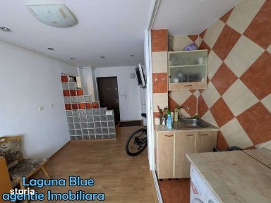 Apartament 2 camere, parter, cu balcon, Onesti.