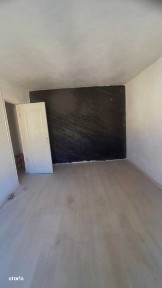 Garsoniera de vânzare