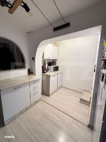 Apartament cu 2 camere, etaj 3 zona Centrala