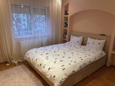 Vand apartament 3 camere decomandat