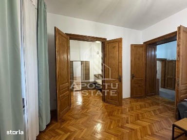 Apartament 2 camere, semidecomandat, cladire istorica, zona Fabric