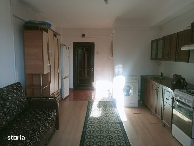 Proprietar vand garsoniera cf 1