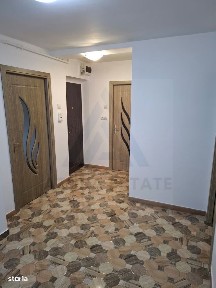 Apartament renovat recent izolat 3 camere si 67 mp utili in Cisnadie