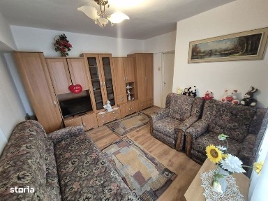 Garsonieră de închiriat - ultracentral, Târgu Jiu, Str. Victoriei