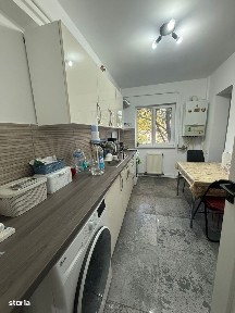 Apartament 3 camere - Cuza Vodă -zona Biserica Catolică- etaj 1