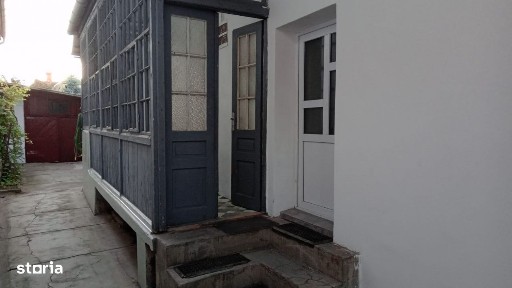 Casa cu 2 camere, suprafata de 70 mp, in zona Grivitei